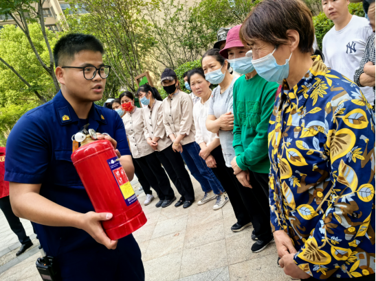 “筑牢安全防线 共筑生命堡垒” 黄河社区防灾减灾活动